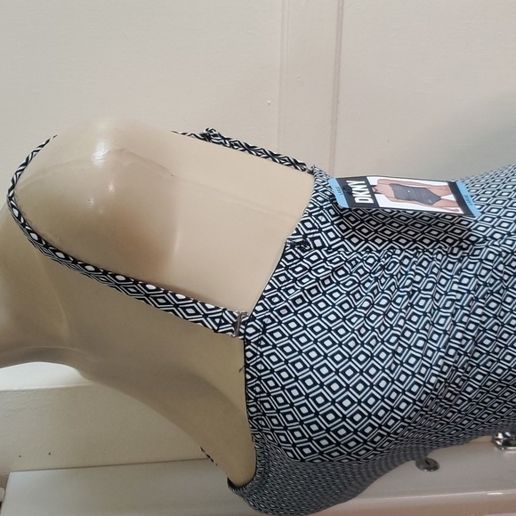 NWT DKNY Black and White swim 4-Way Stretch Fabric Size L - Picture 3 of 9